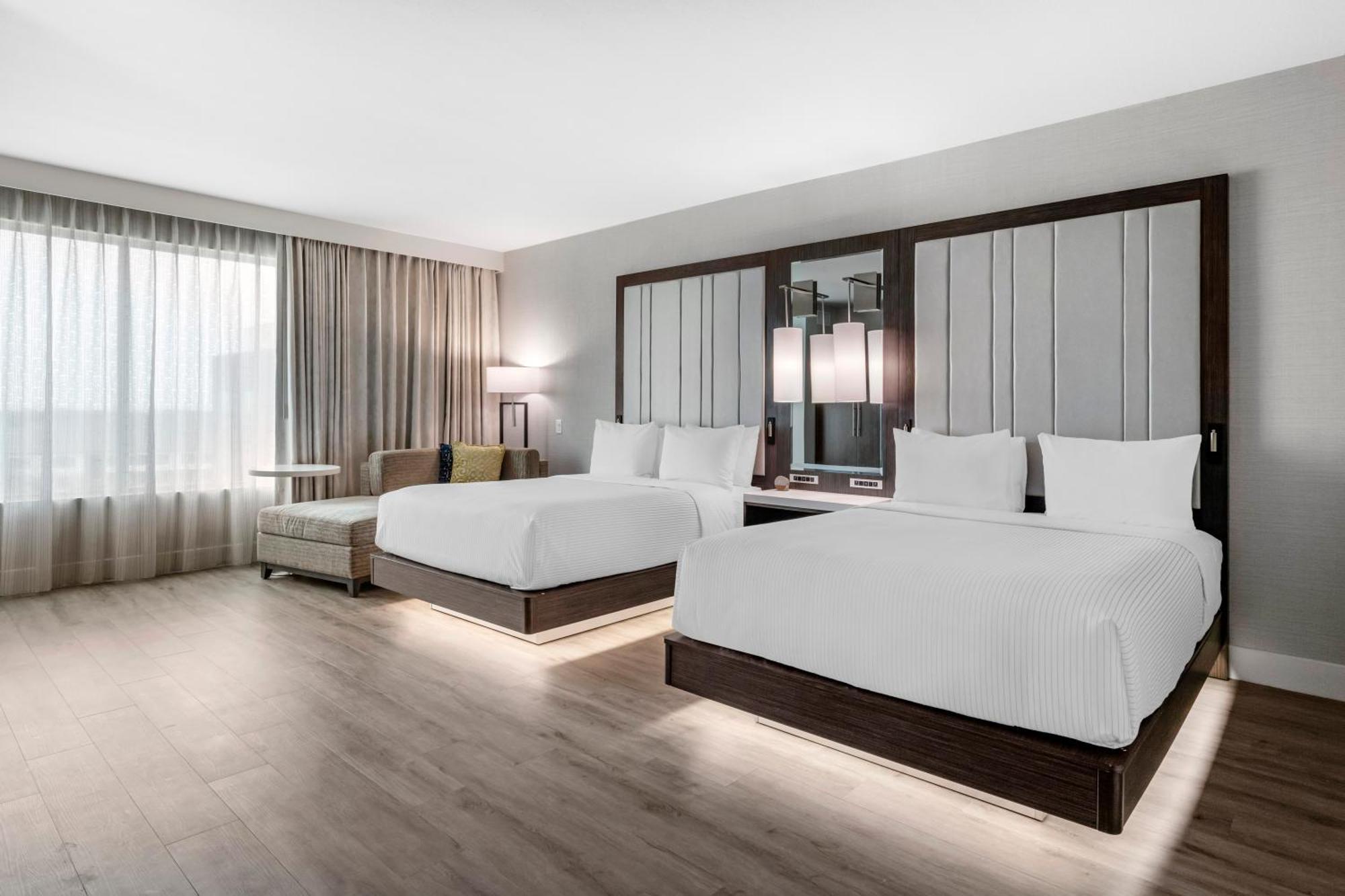 Hotel Cambria Uptown Near The Domain *