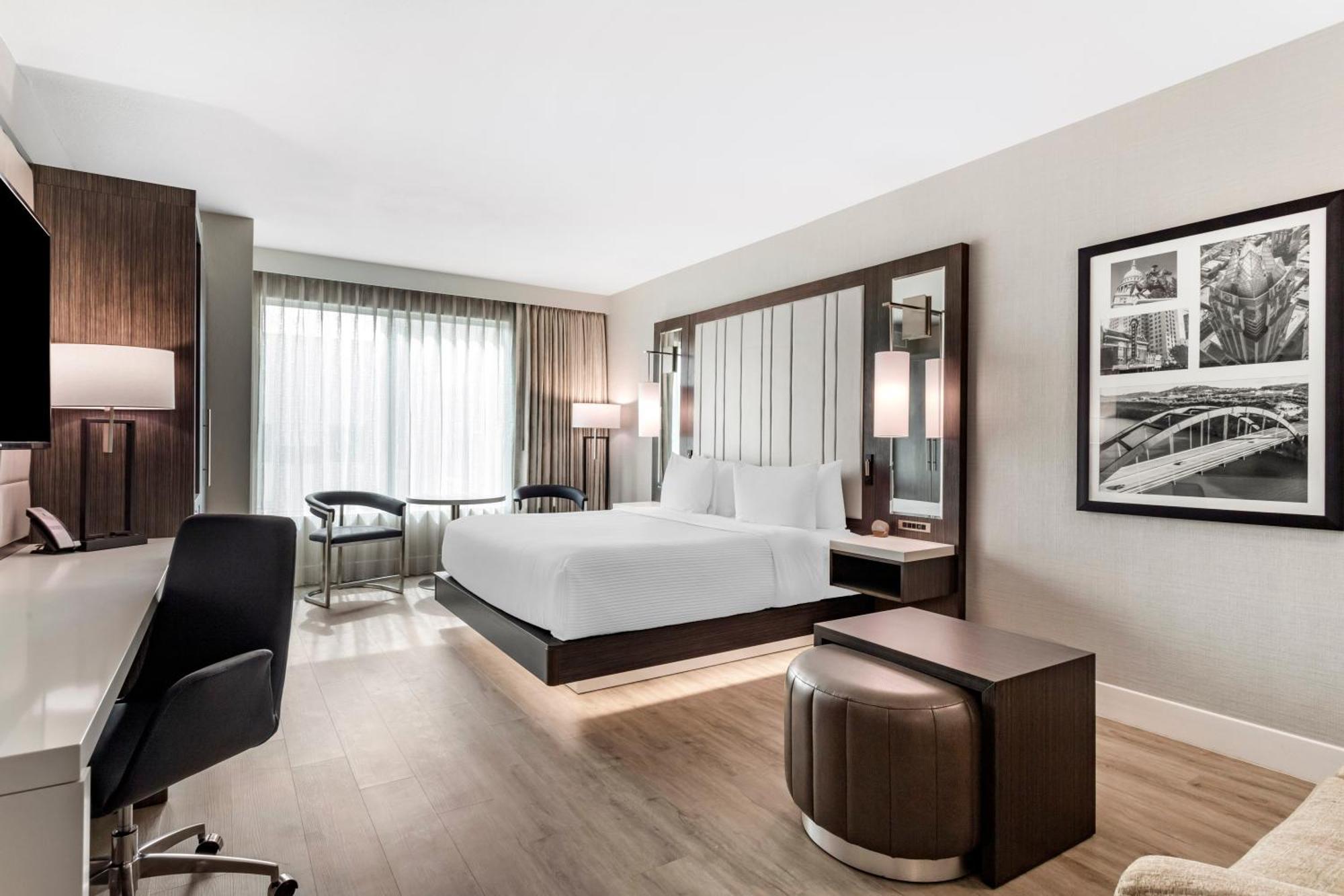 Hotel Cambria Uptown Near The Domain *