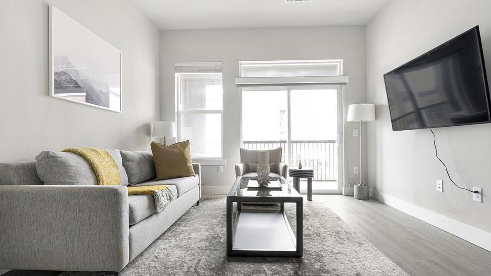 Landing Modern With Amazing Amenities Apartment *