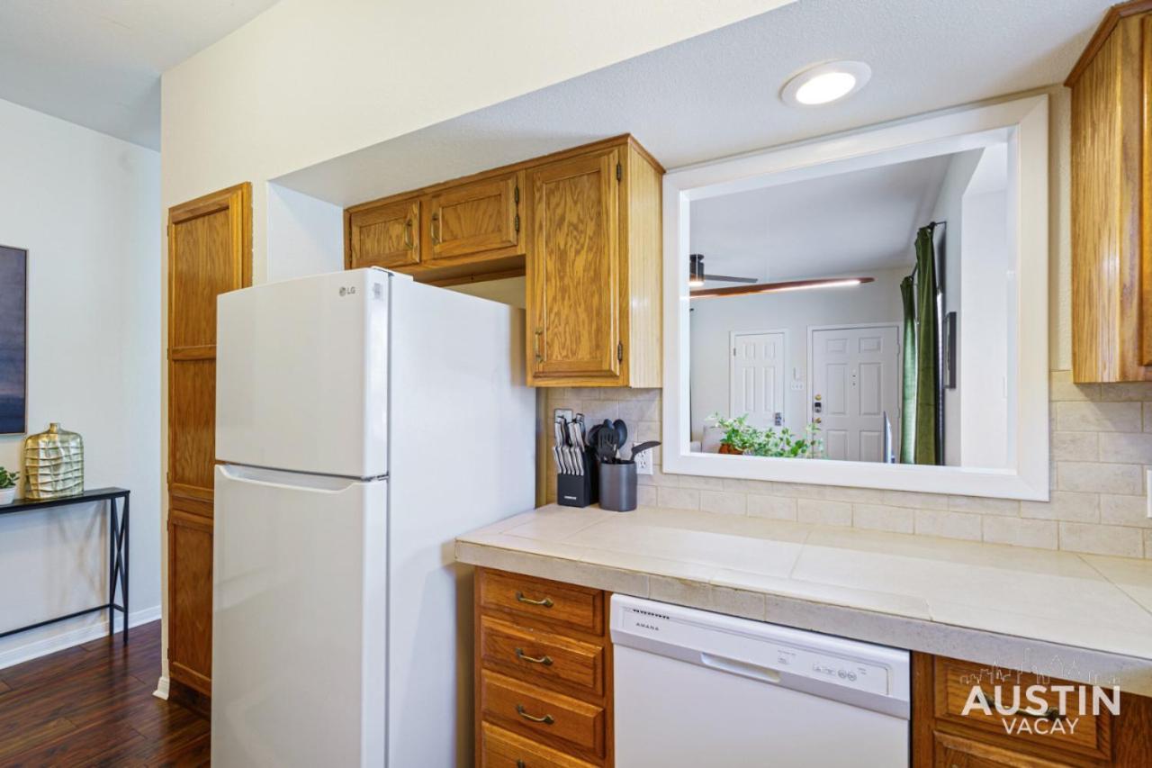 Modern Haven With King And Impeccable Location * Austin