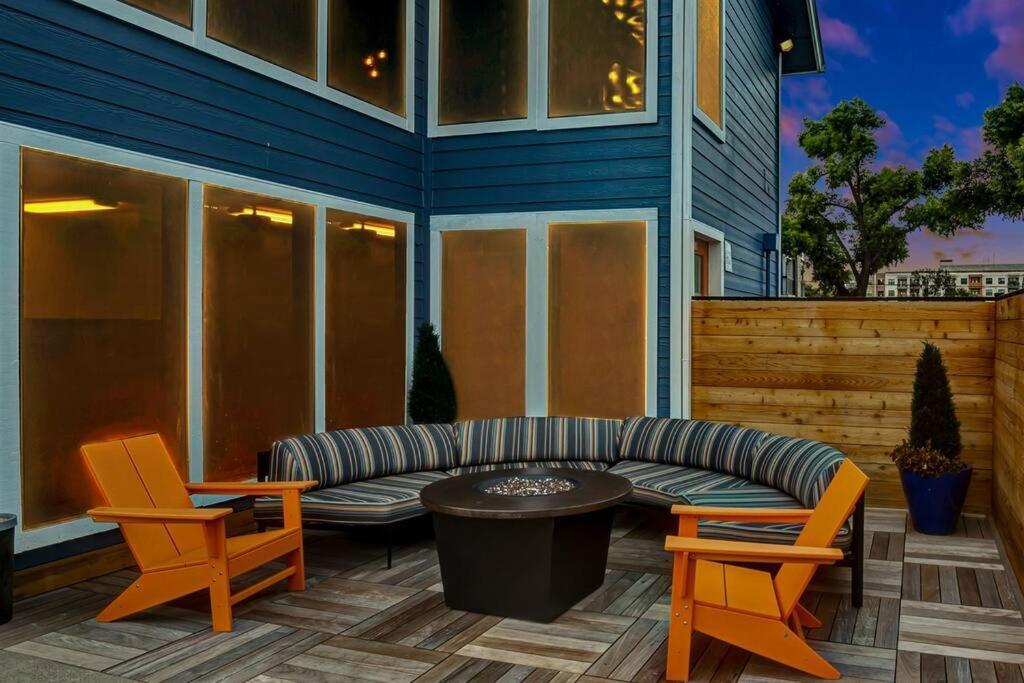 Your Modern 2b Getaway - W/d, Pool, Prkg - 10min To Dtwn Apartment Austin