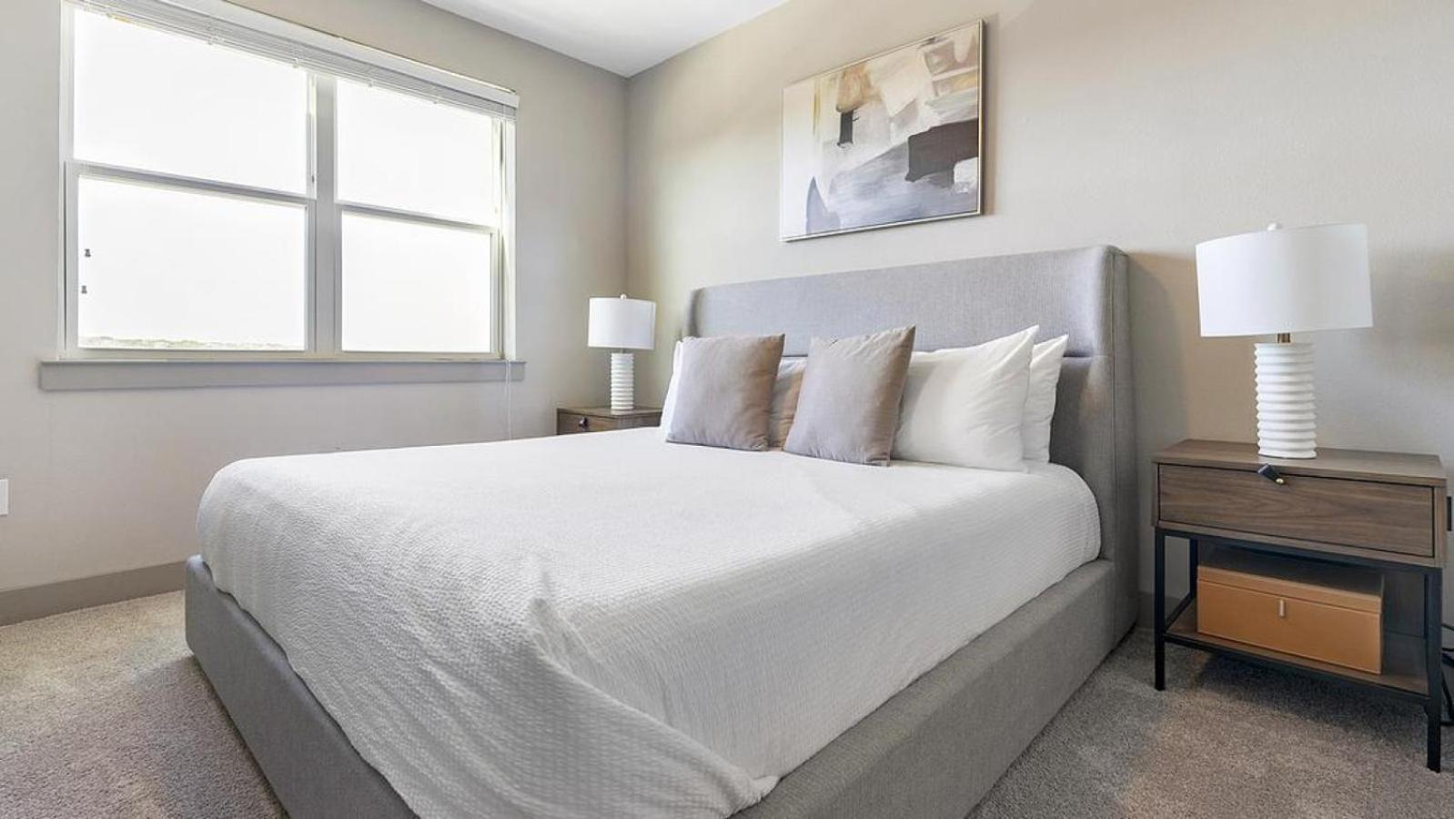 Landing Modern With Amazing Amenities Apartment