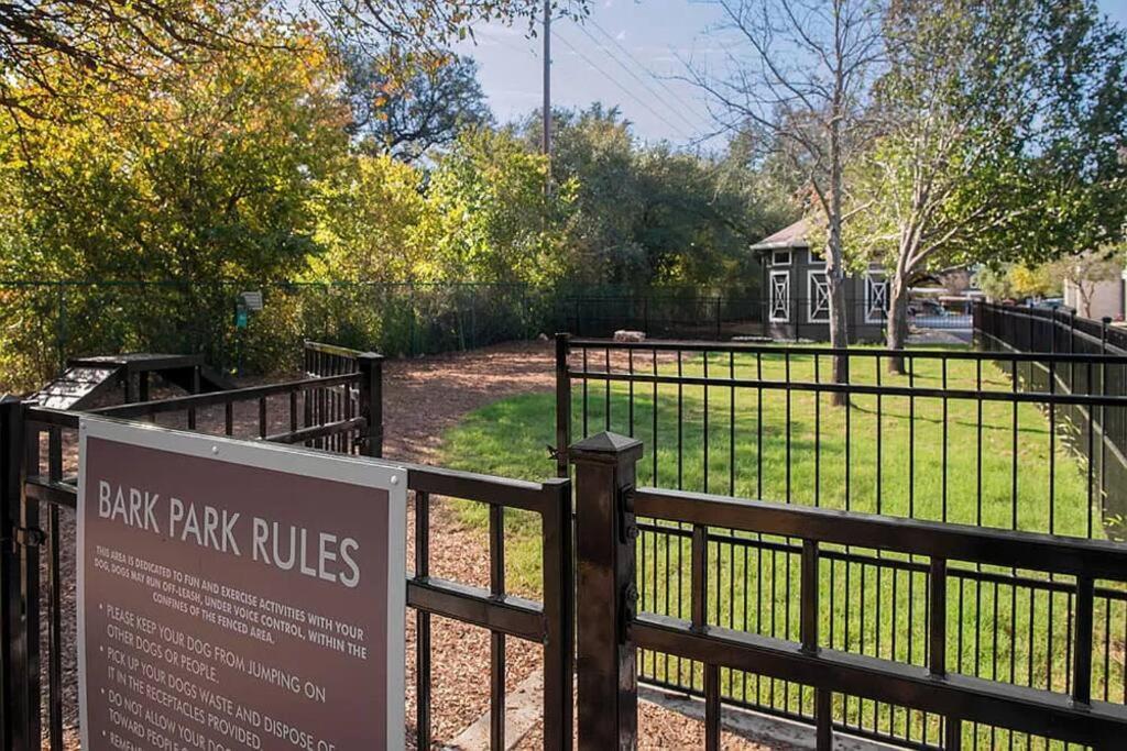 Luxurious 2br+resort Style Pool_5 Min To Domain Austin
