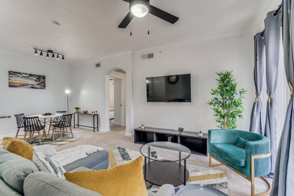 Luxurious 2br+resort Style Pool_5 Min To Domain * Austin