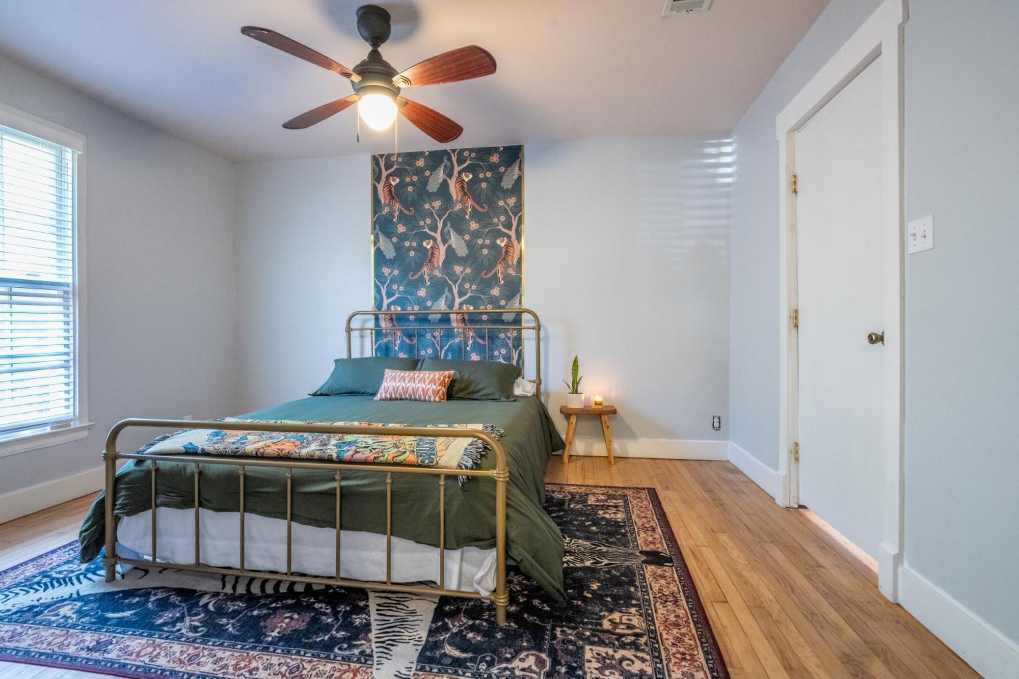 Unique Vintage South Congress Holiday home *
