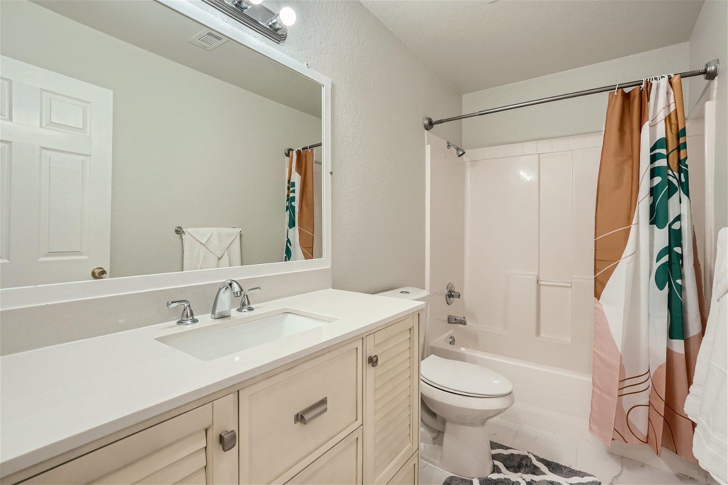 Chic 8br Retreat East For Large Groups Austin