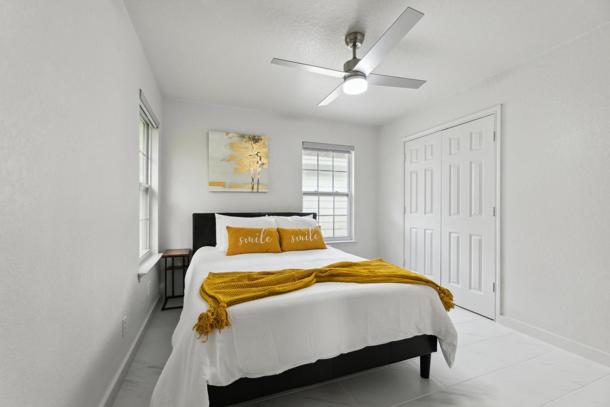 Chic 8br Retreat East For Large Groups Austin