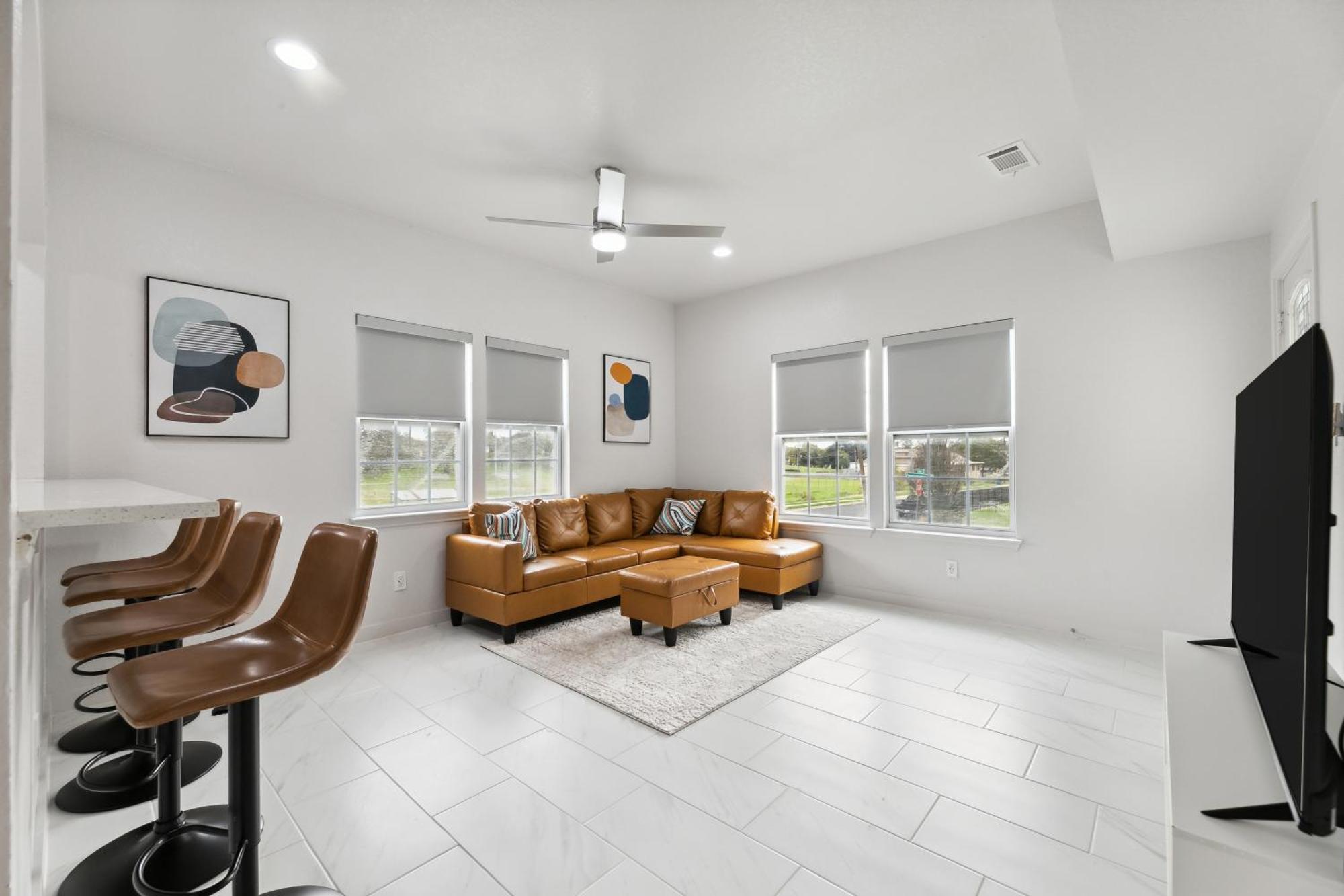 Chic 8br Retreat East For Large Groups * Austin