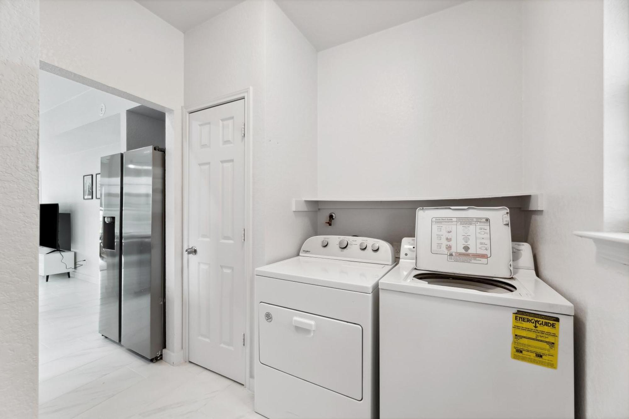 Chic 8br Retreat East For Large Groups Austin