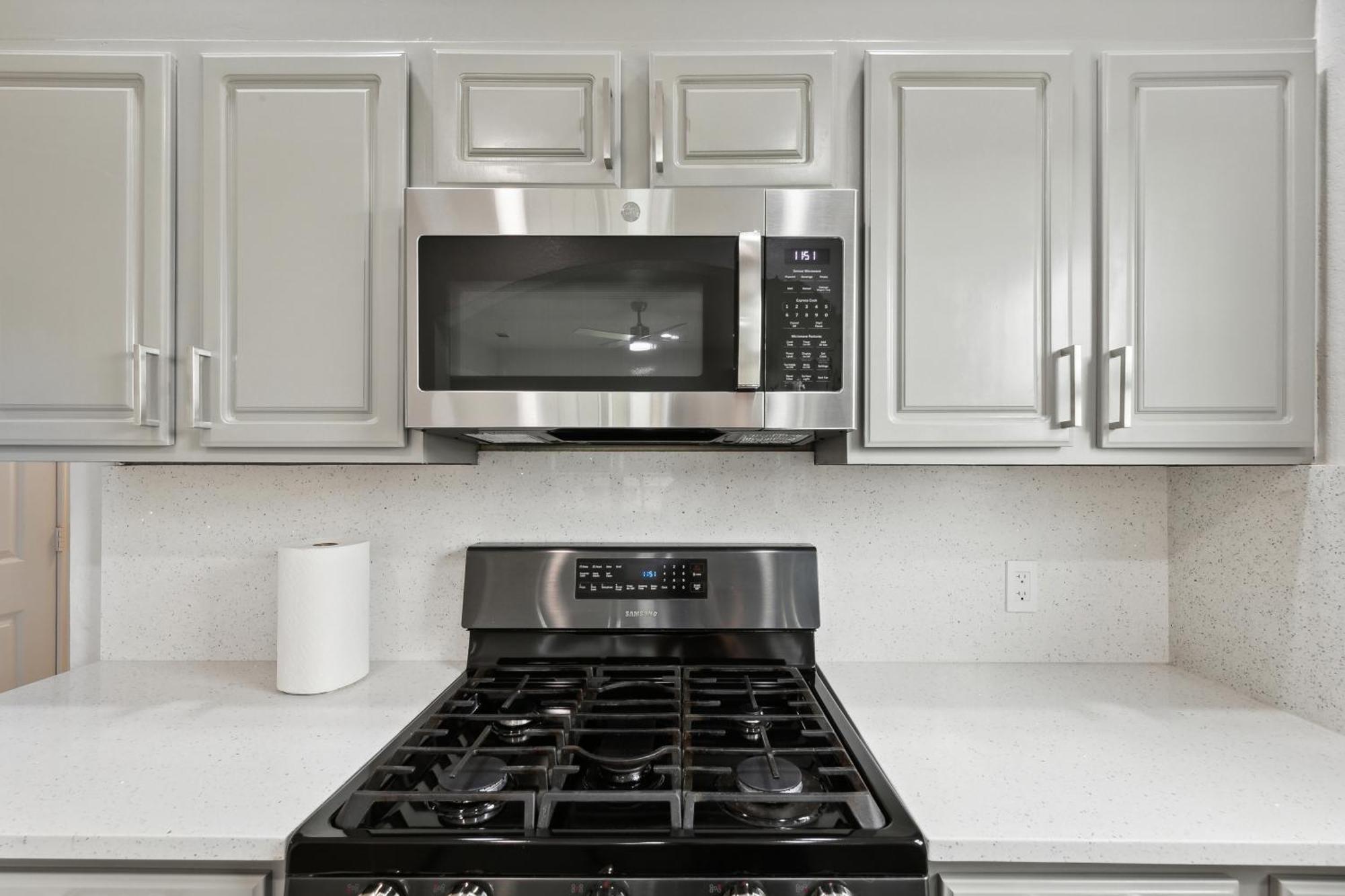 Chic 8br Retreat East For Large Groups * Austin