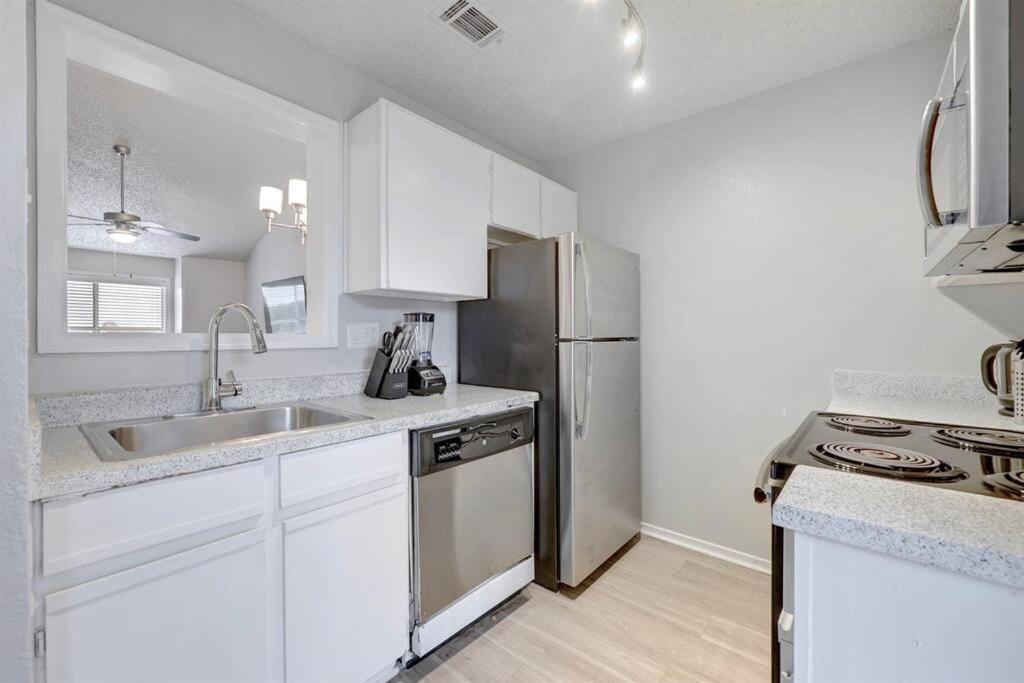 Apartment Cushy 2bd Texas Austin