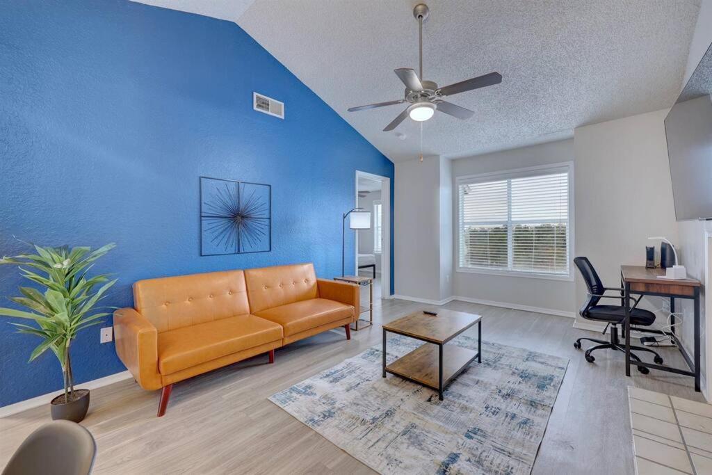 Cushy 2bd Texas Apartment