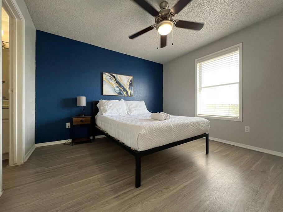 Cushy 2bd Texas Apartment Austin
