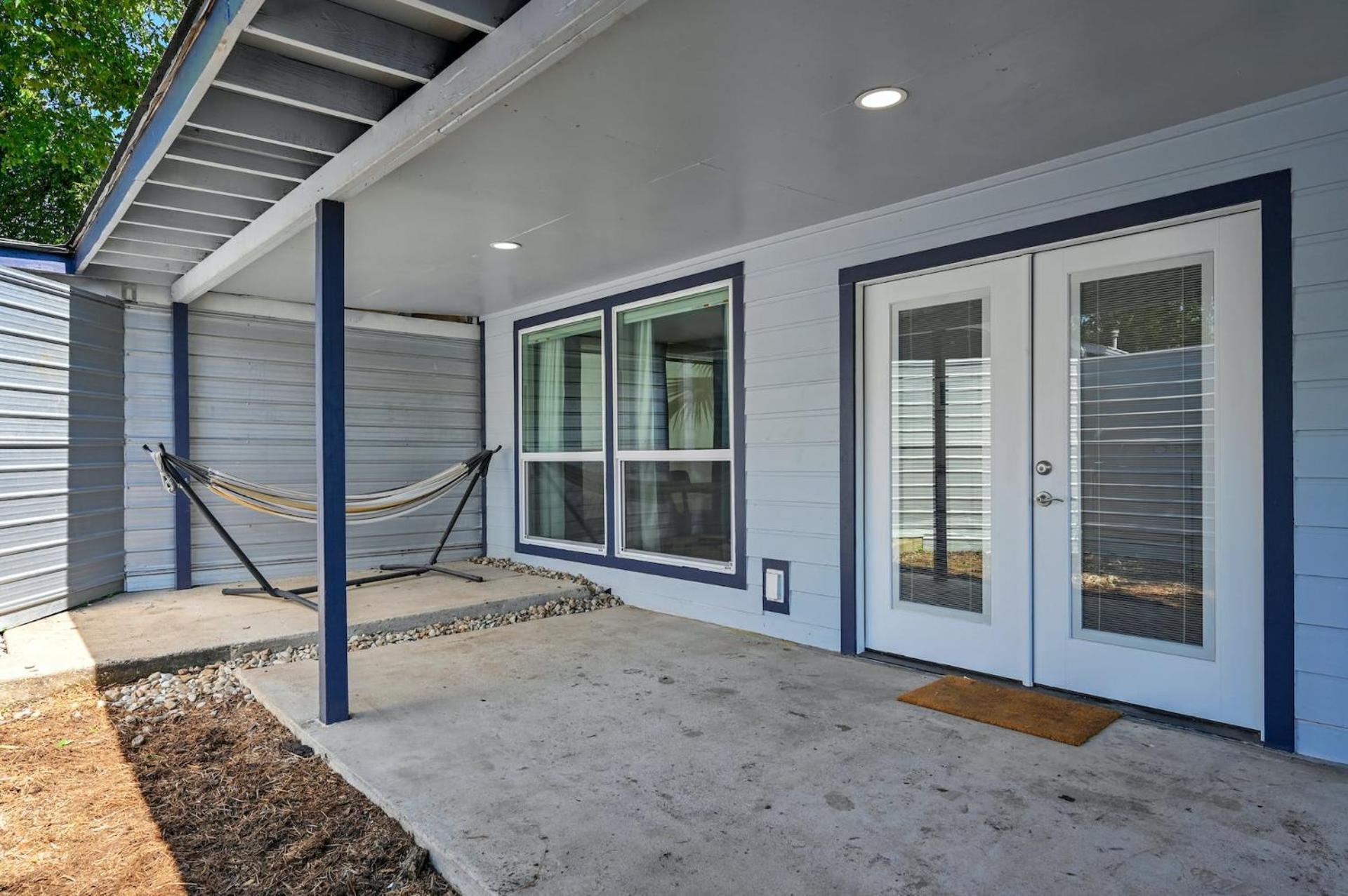 Artful Urban Stylish Comfort In North