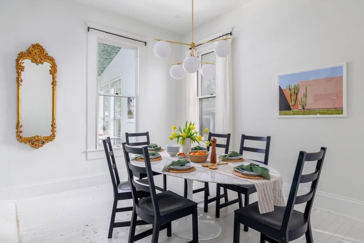 Free Parking Walk To Zilker And Barton - Craftsman Holiday home Austin