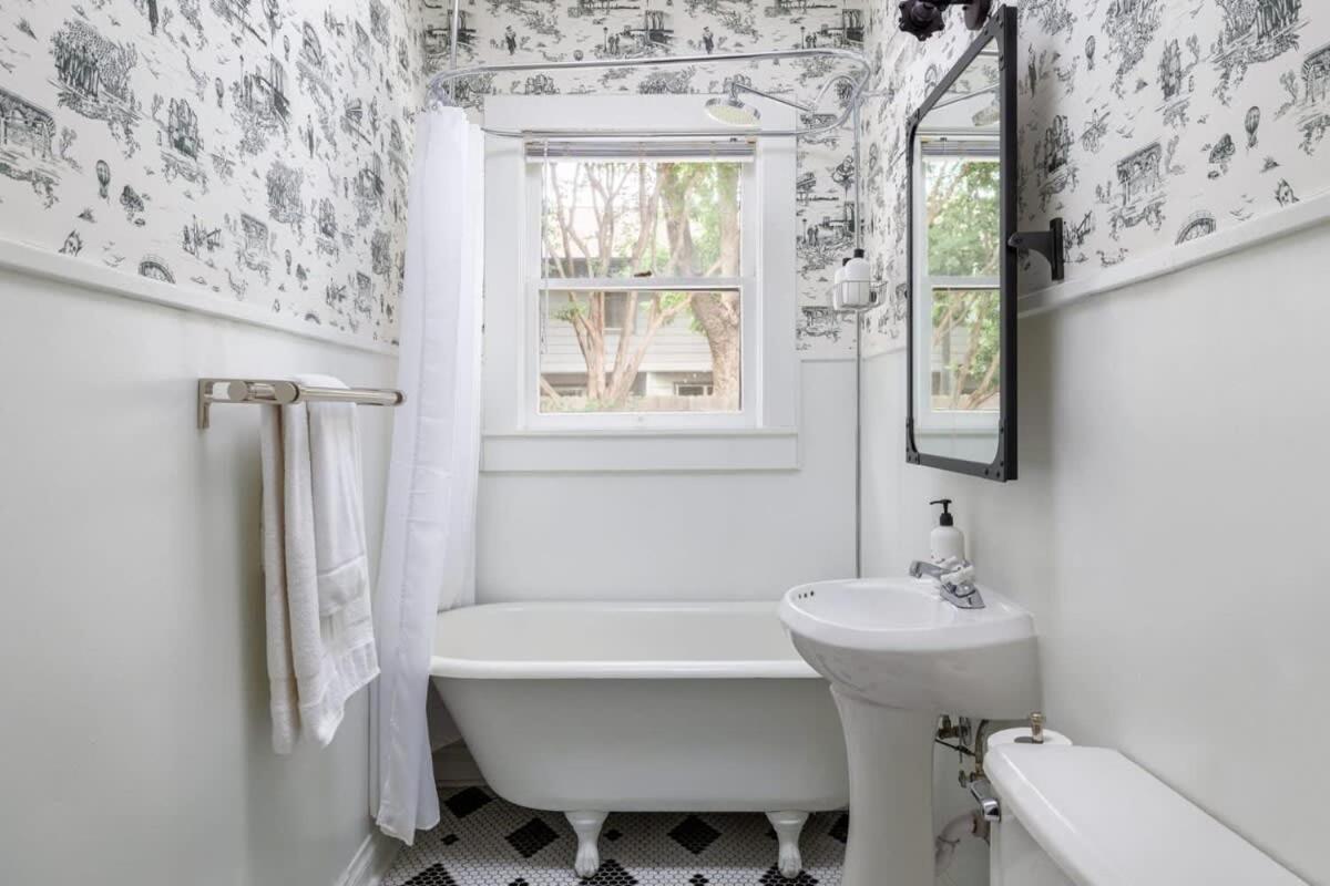 Free Parking Walk To Zilker And Barton - Craftsman Holiday home