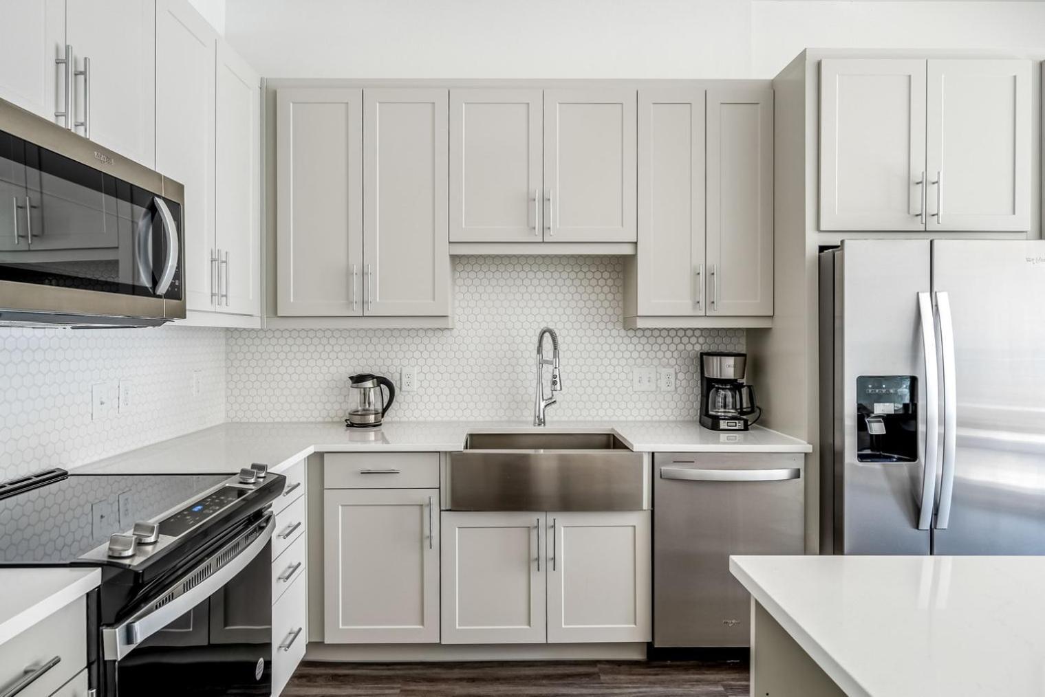 Highlands 1br W Pool Wd Gym Vibrant Area Atx-201 Austin