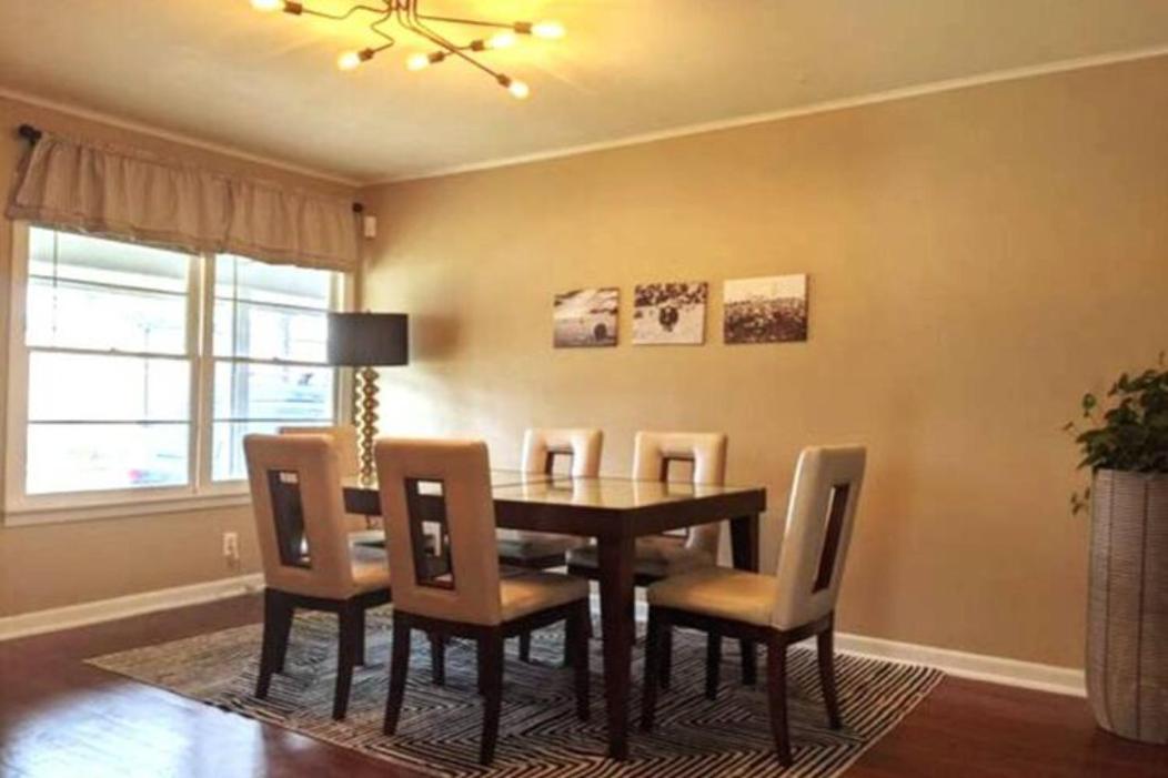 A Rare Find - Bright, Warm, Charming Holiday home *