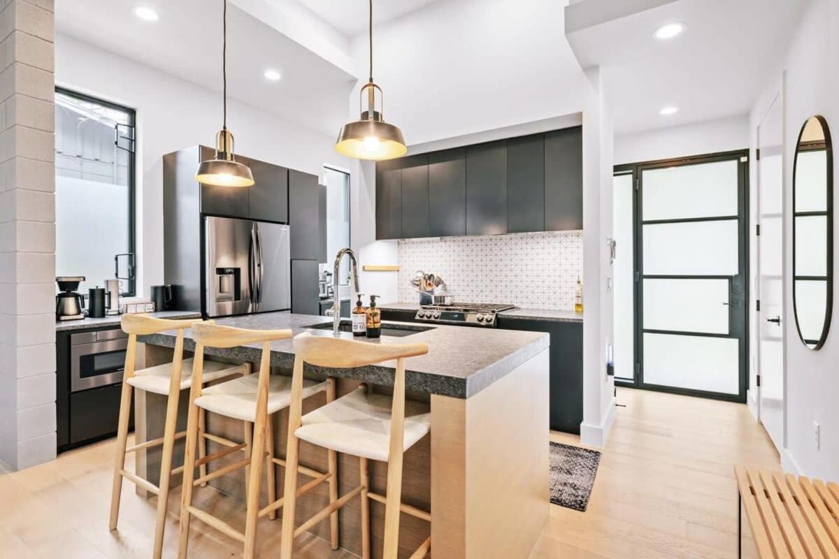 Luxe Minutes From Ut & Downtown Austin