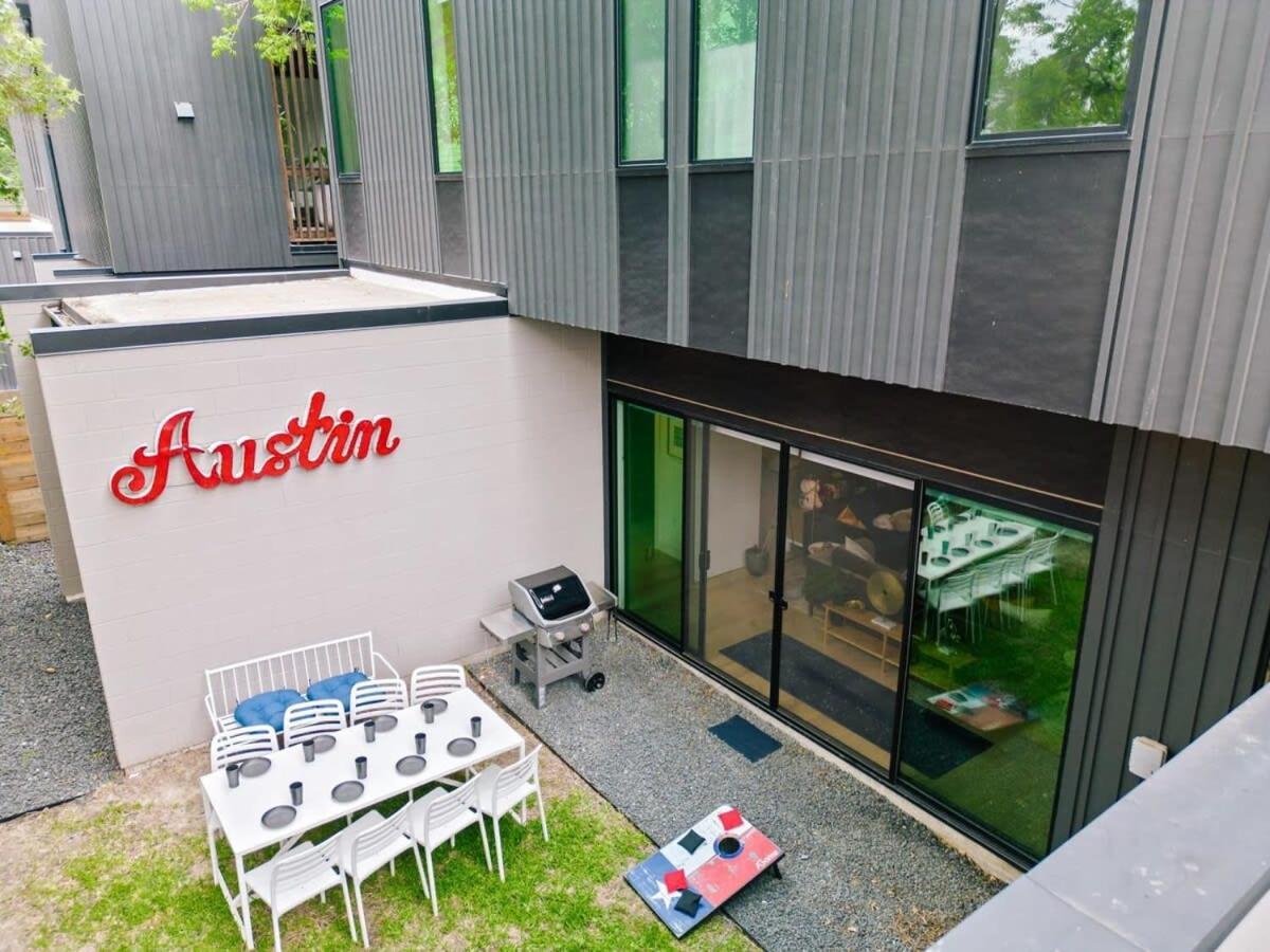 Holiday home Luxe Minutes From Ut & Downtown *