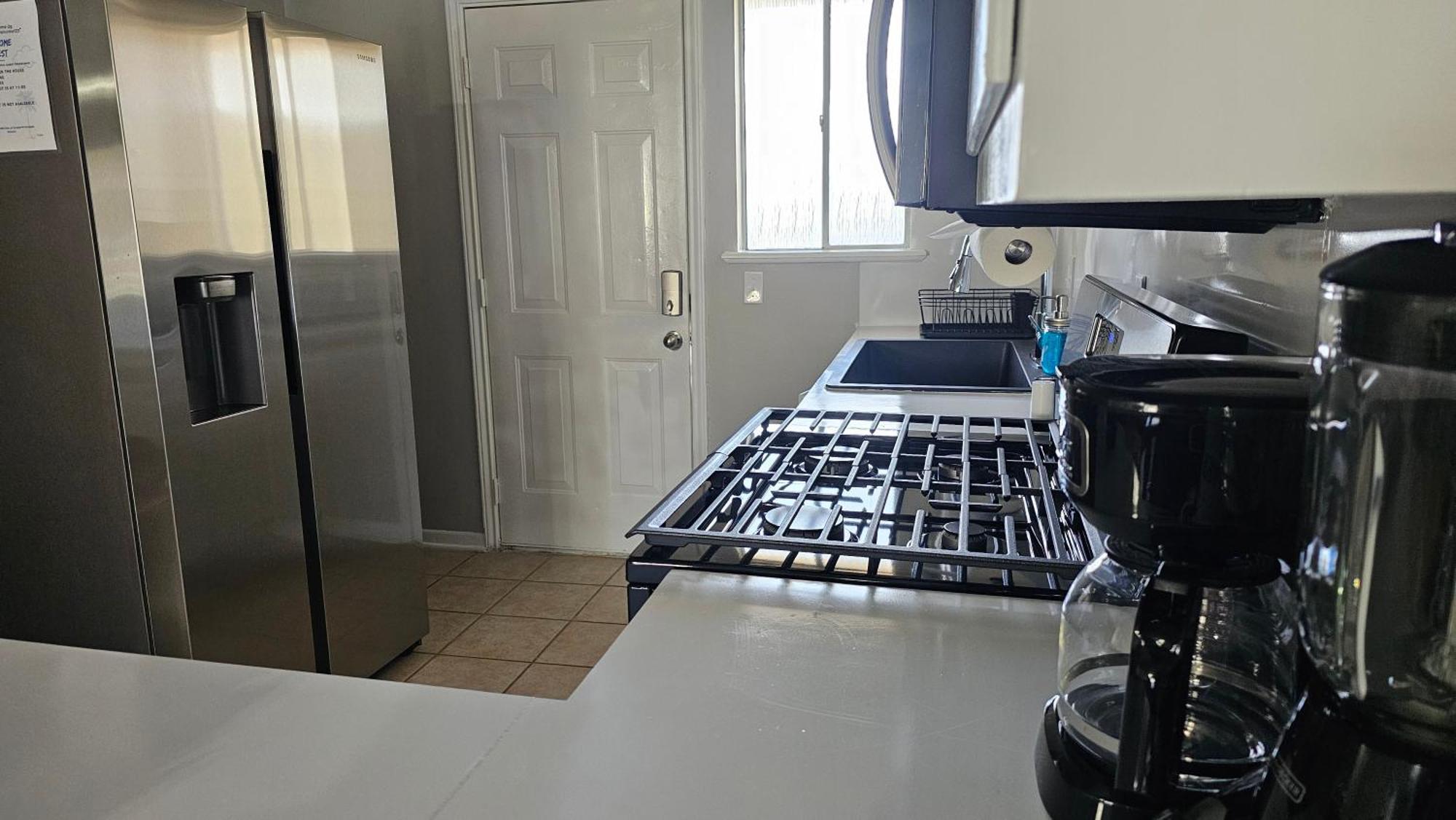 Serene 2br Hideaway Near Downtown & Airport Austin