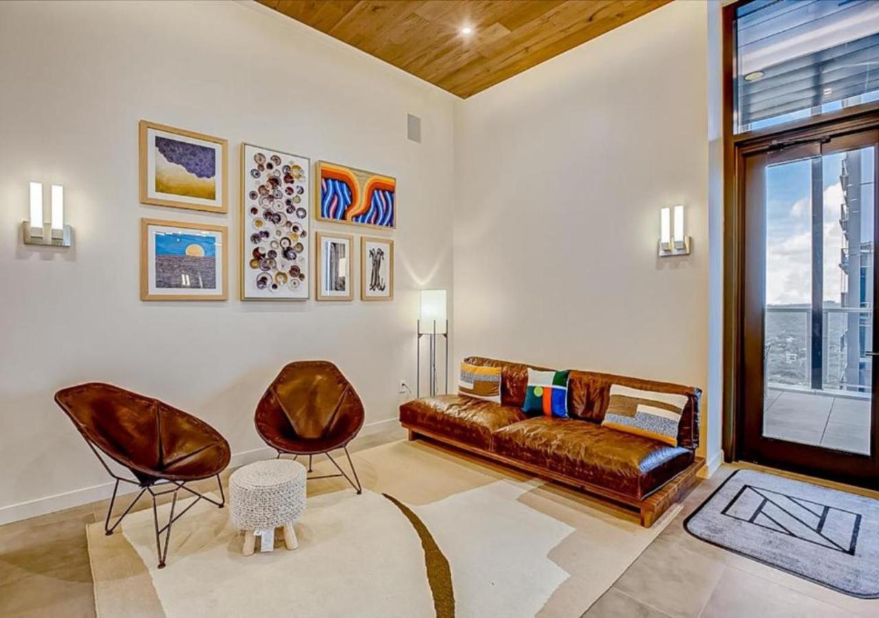 Apartment 2br Luxury With Views And Rooftop Pool In Austin