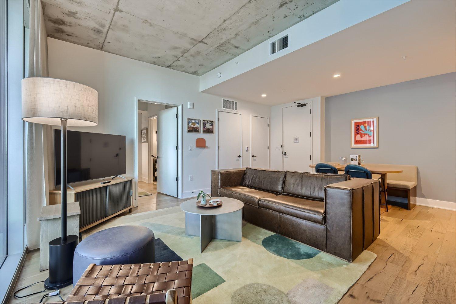 2br Luxury With Views And Rooftop Pool In
