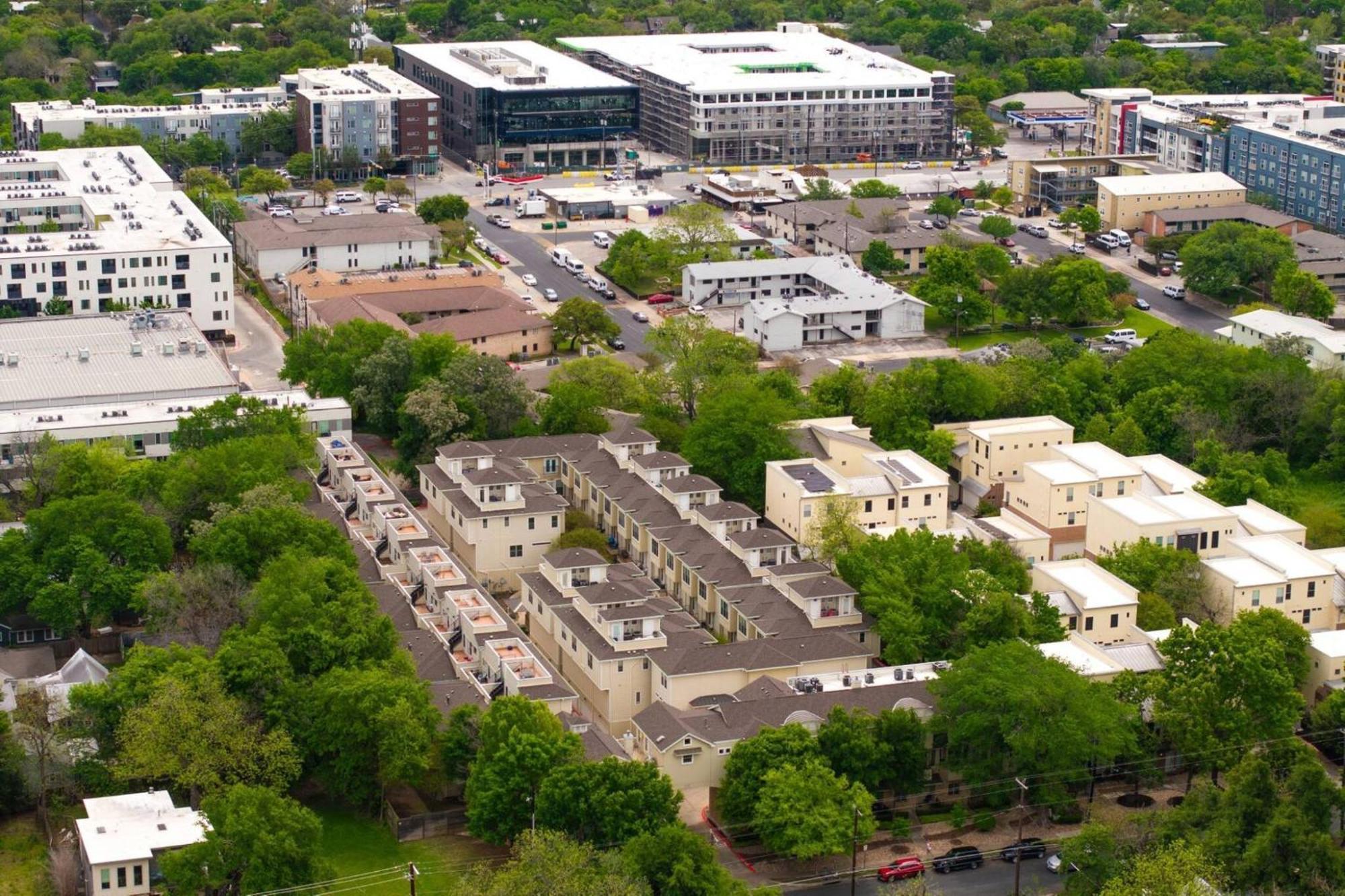 Apartment Zilker Townhome - Location In *