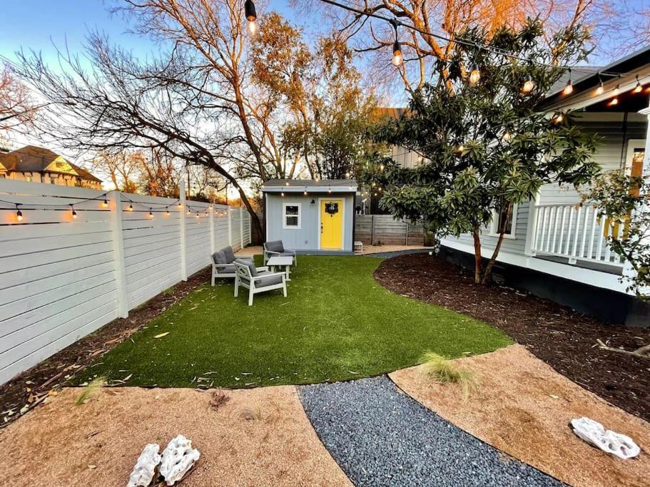 Landmark 1894 Bouldin Creek *