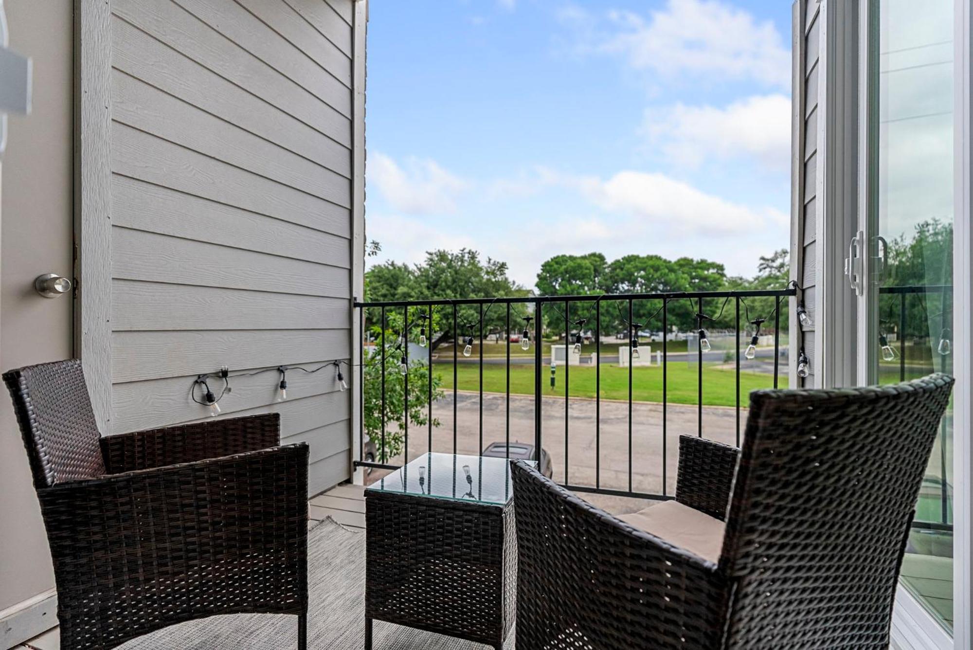 Updated 1br With Community Pool Near The Domain Apartment Austin