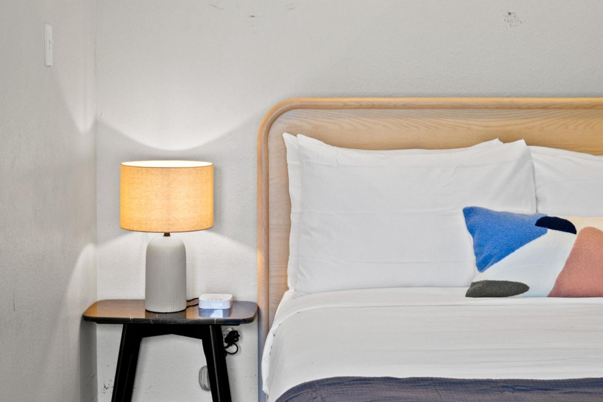 Littlefield Lofts, Hosted By Placemakr - 6th St