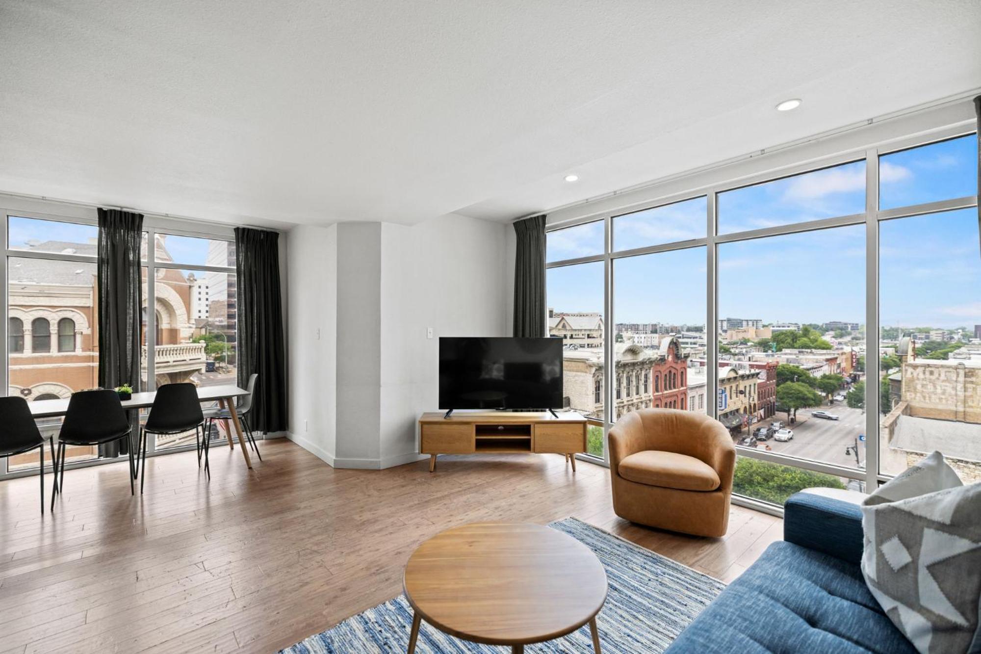 Littlefield Lofts, Hosted By Placemakr - 6th St Apartment *