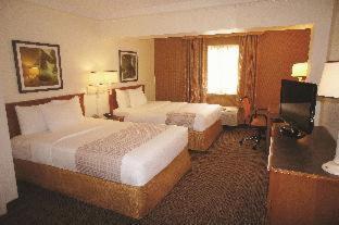 Hotel La Quinta By Wyndham Capitol / Downtown 3*