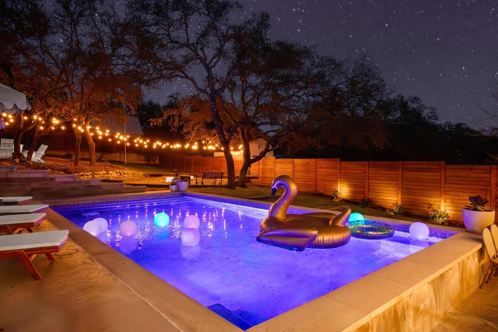 Lux 5br Gem With Heated Pool, Spa, And Outdoor Movie Theater * Austin