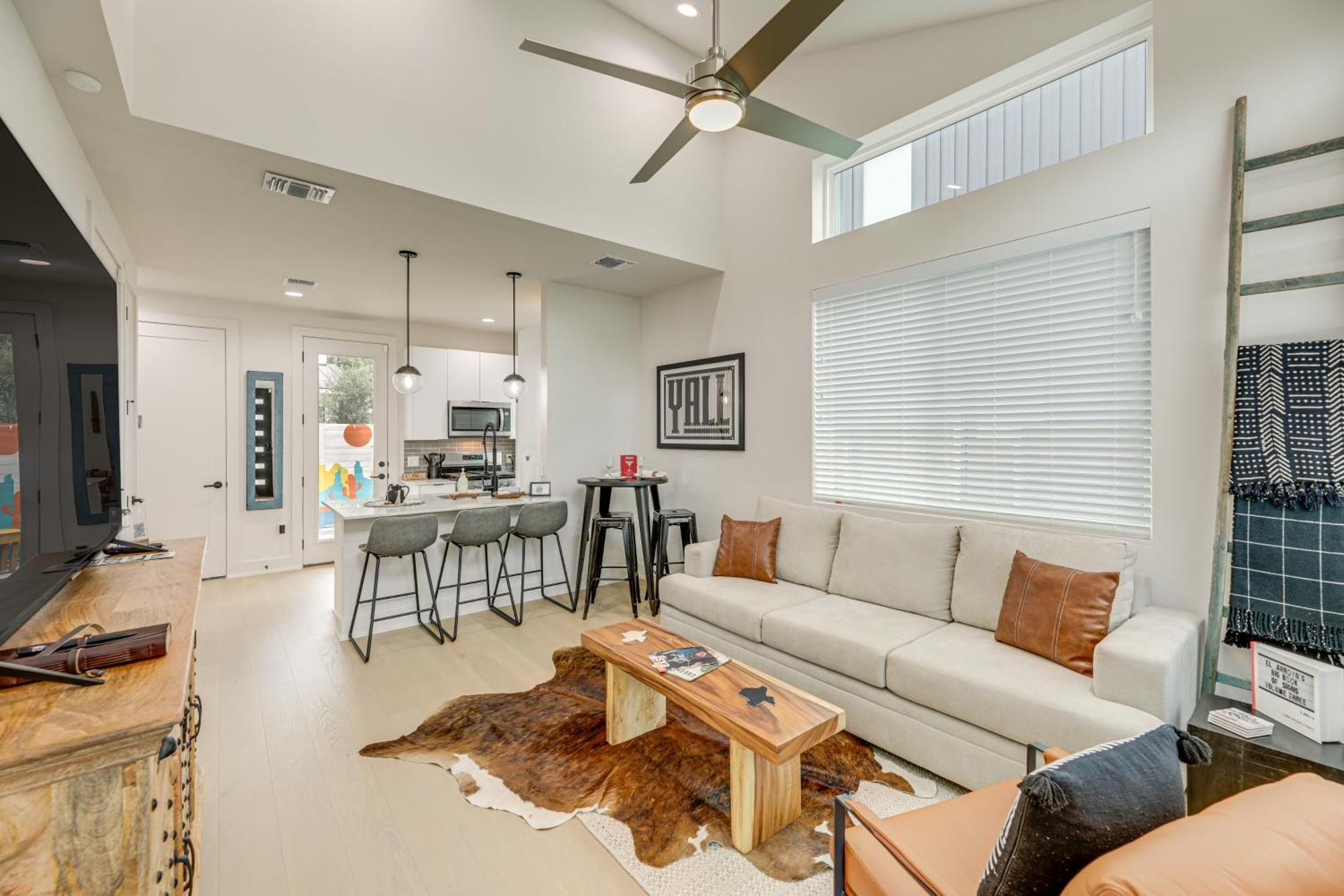Modern Retreat With Heated Cowboy Pool! *