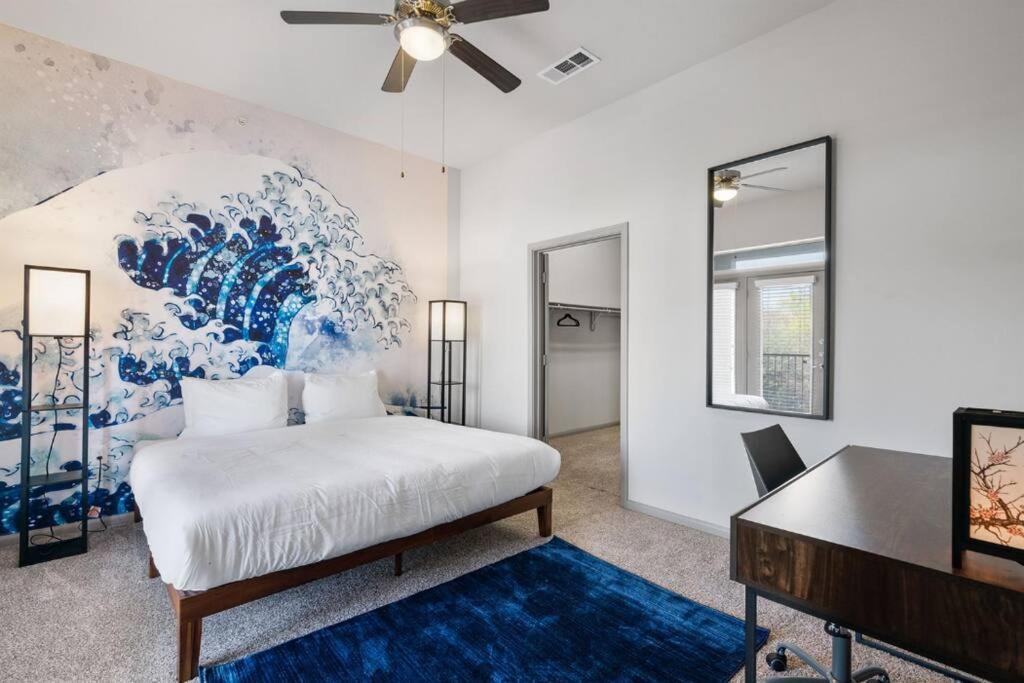 Modern 2br 2b Unit With Pool, Parking & Wifi *