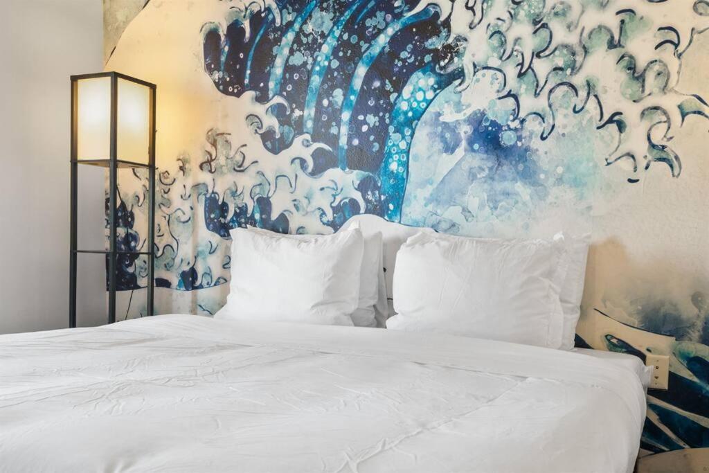 Apartment Modern 2br 2b Unit With Pool, Parking & Wifi *