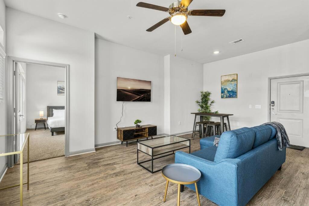 Lux 2b2b With Pool & Parking Near The Heart Of Austin
