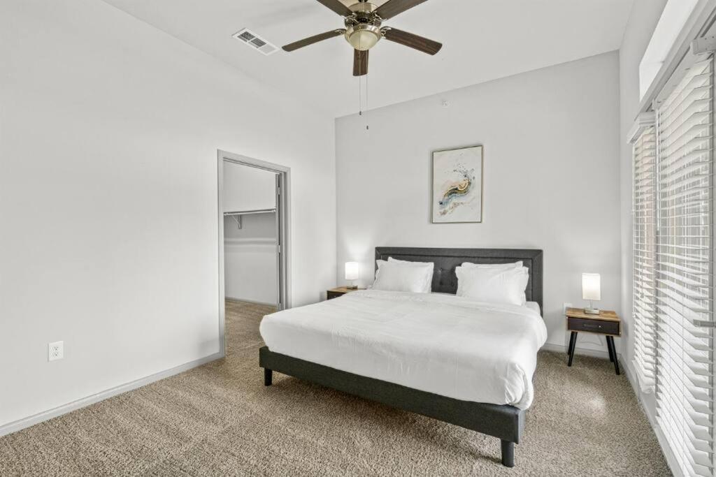 Lux 2b2b With Pool & Parking Near The Heart Of * Austin