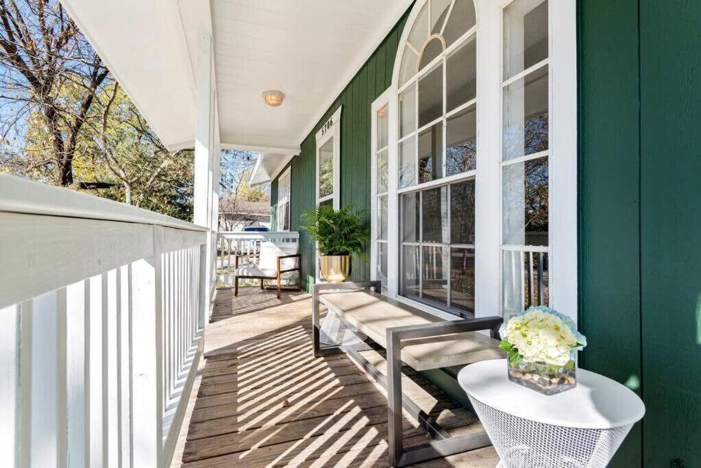 Charming East Side Holiday home