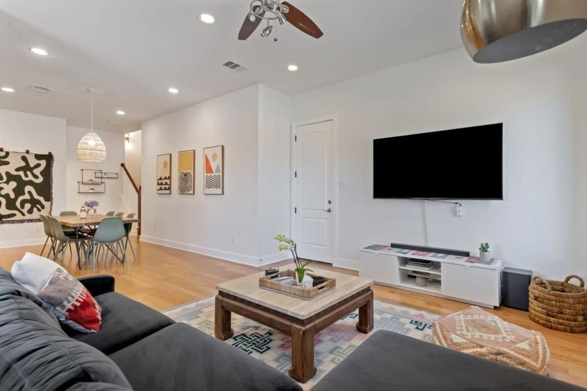 Holiday home Modern Lively 3 Bedroom House In Hip East *