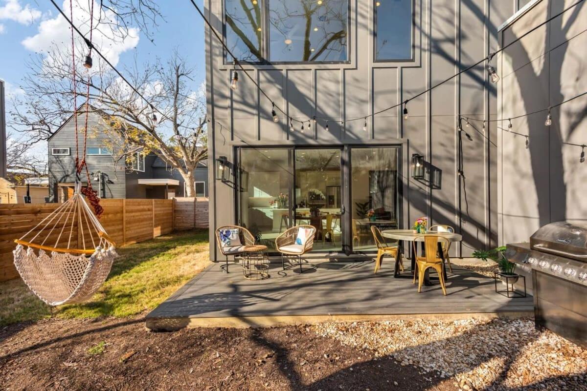 New Modern 3 Bedroom House In Hip East * Austin