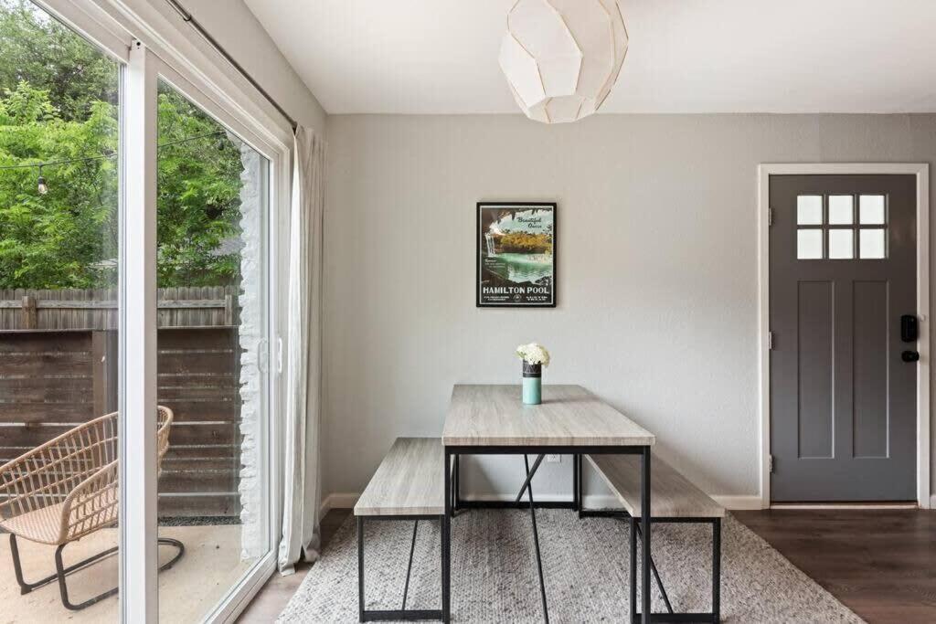 Charming South 2 Bedroom