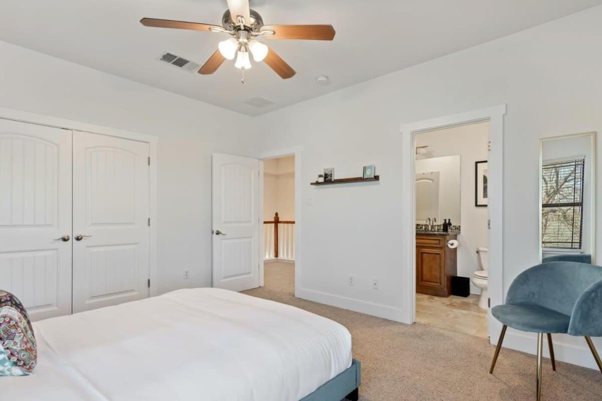 Holiday home Modern Lively 3 Bedroom House In Hip East