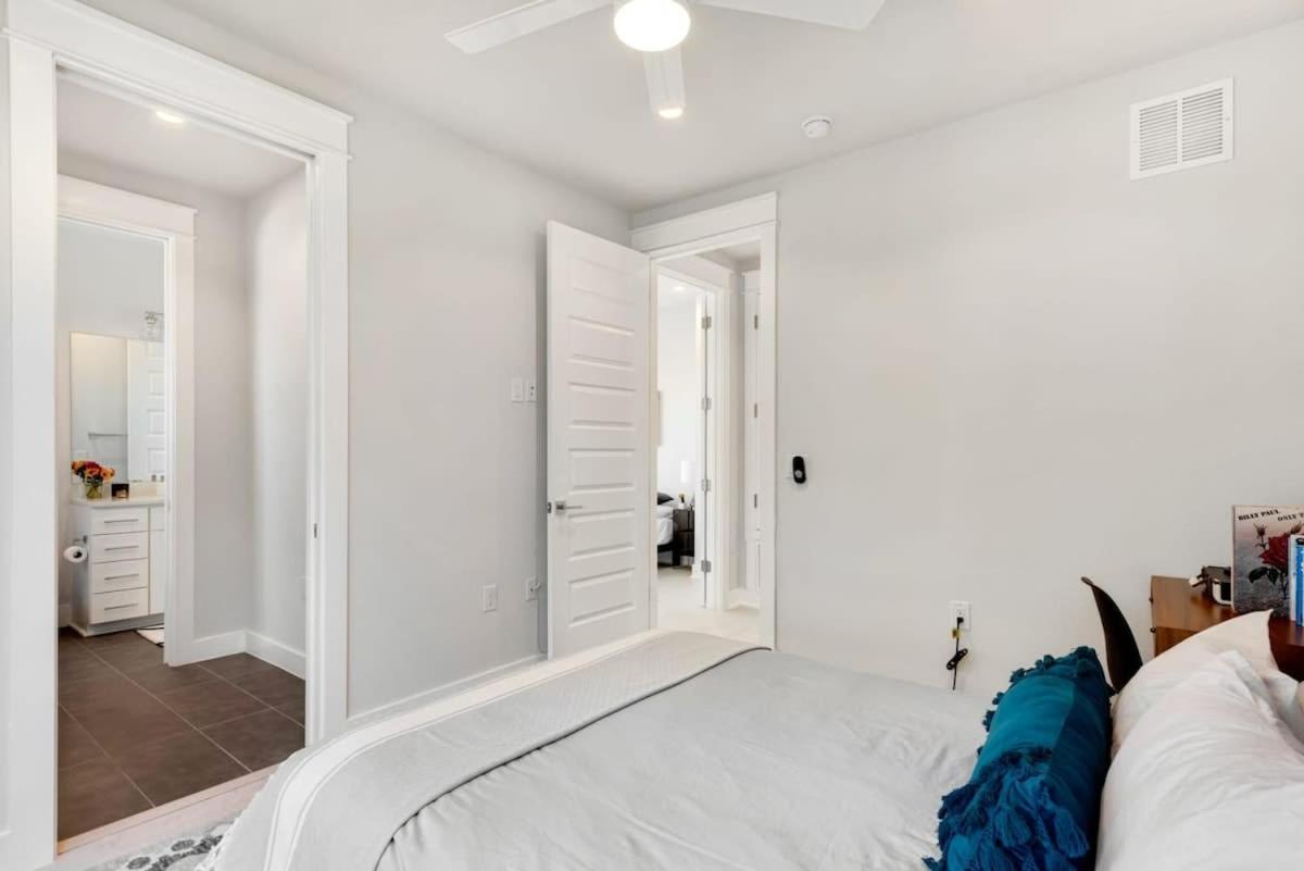 New Modern 3 Bedroom House In Hip East *