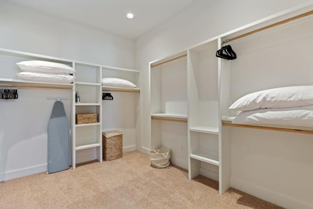 Bright Modern 3 Bedroom House In Hip East * Austin