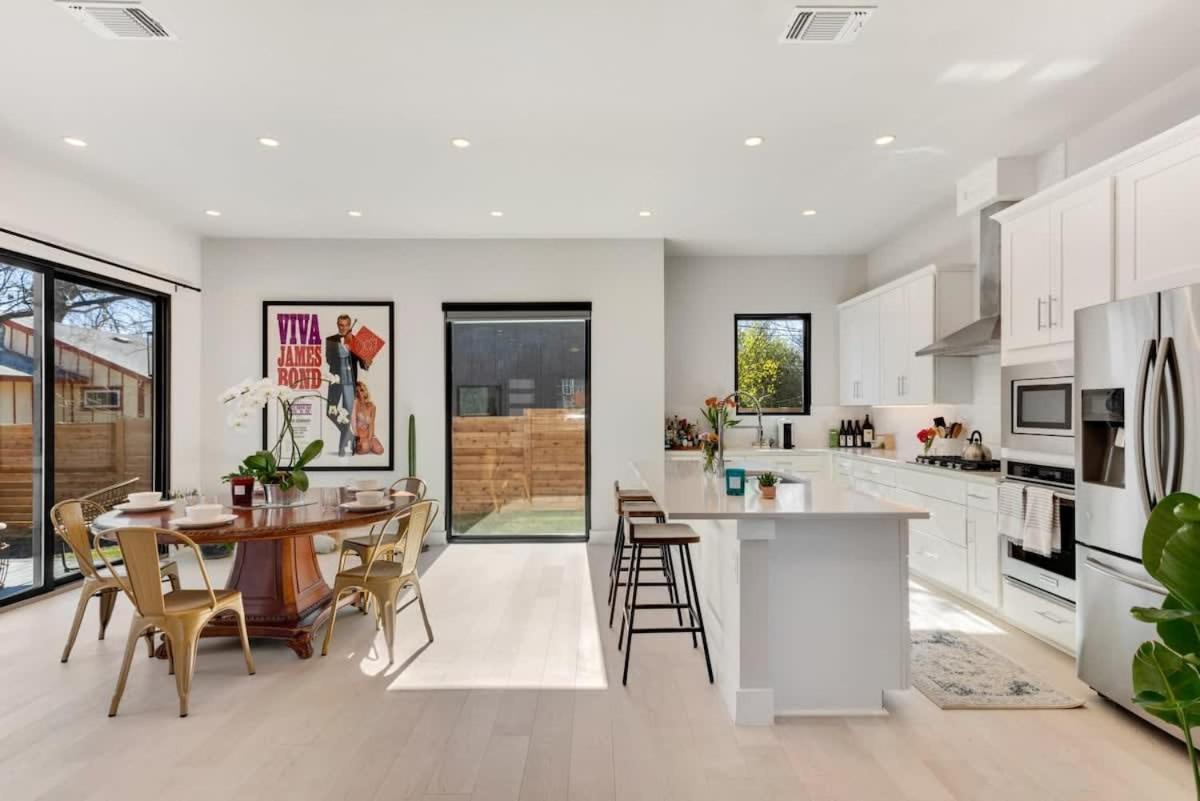 Holiday home New Modern 3 Bedroom House In Hip East Austin