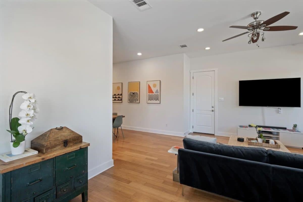 Modern Lively 3 Bedroom House In Hip East Holiday home Austin