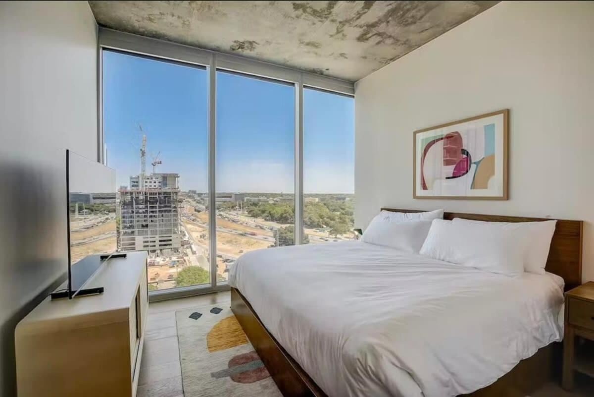 Holiday home High Rise In The Heart Of Atx *