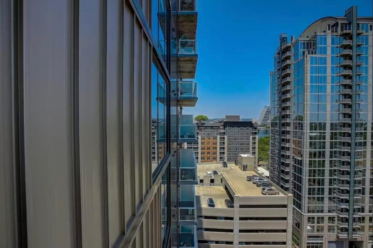 High Rise In The Heart Of Atx